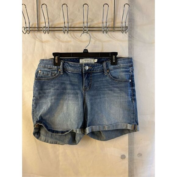Torrid size 12R stretch jean denim short rn#120684 distressed - Picture 1 of 5